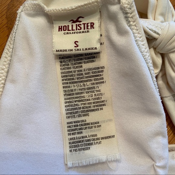 Hollister Strapless Bikini Top, size small - Picture 4 of 5